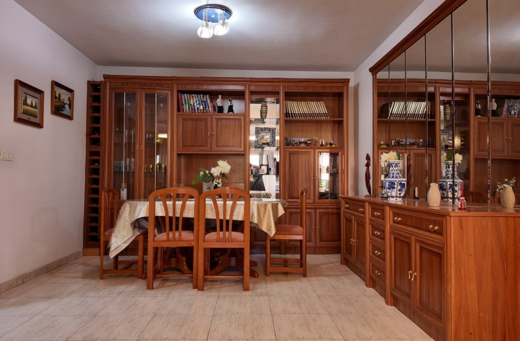 Resale - Apartment - Alicante - Altozano