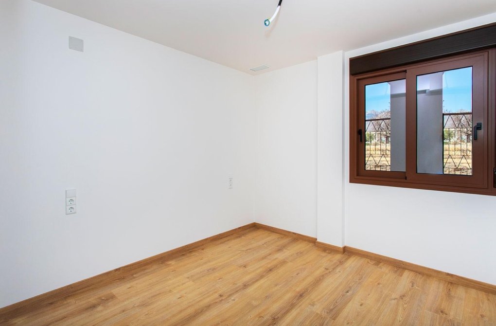 Rynek pierwotny - Bungalow - Hondón de las Nieves - El Salero