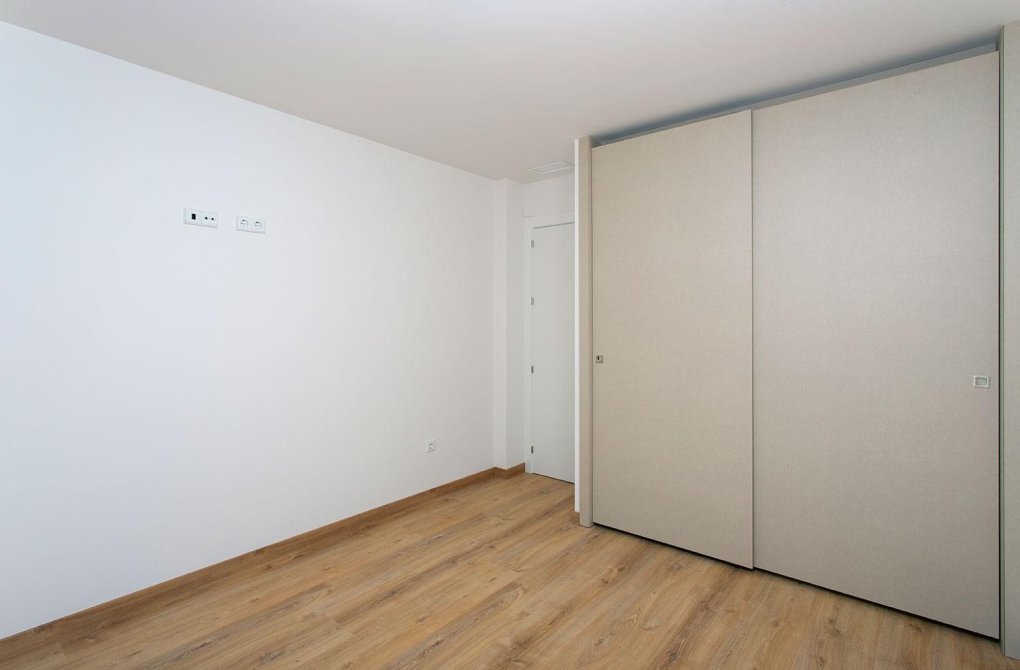 Rynek pierwotny - Bungalow - Hondón de las Nieves - El Salero