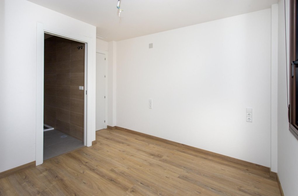 Rynek pierwotny - Bungalow - Hondón de las Nieves - El Salero