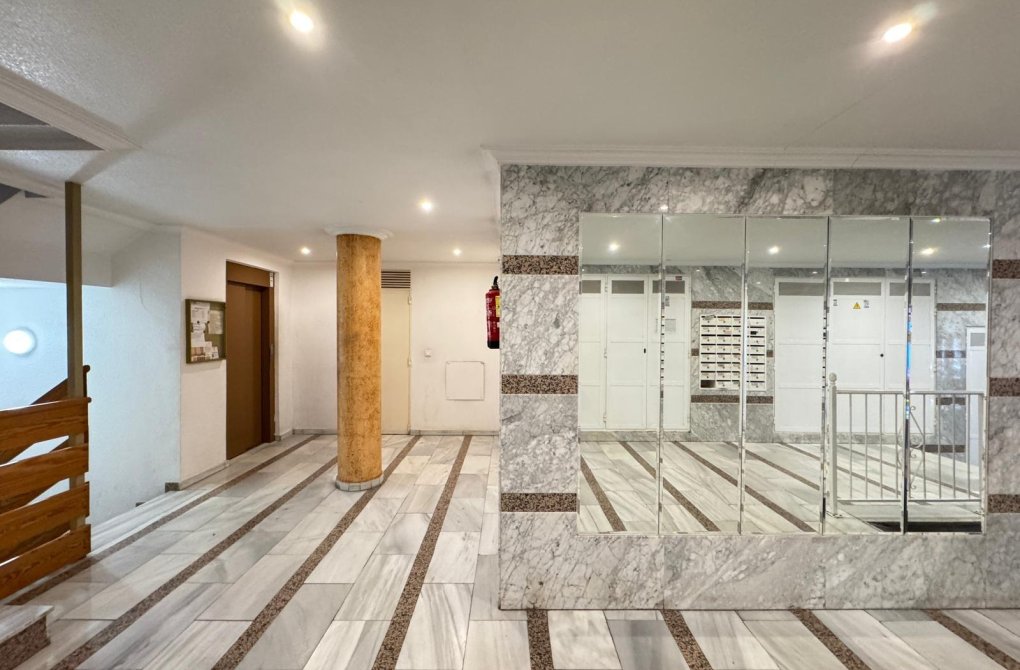 Resale - Penthouse - Torrevieja - Centro