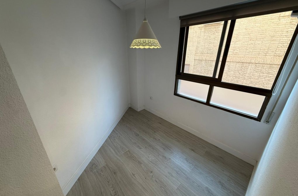 Rynek wtórny - Apartament - Guardamar del Segura - CENTRO