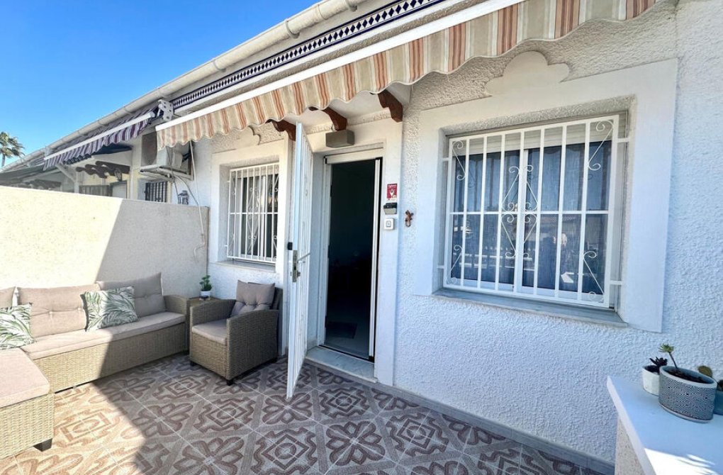 Resale - Bungalow - Ciudad Quesada