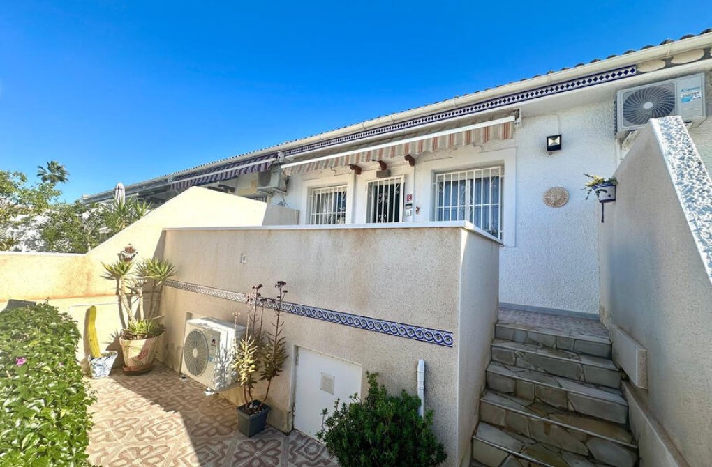 Resale - Bungalow - Ciudad Quesada