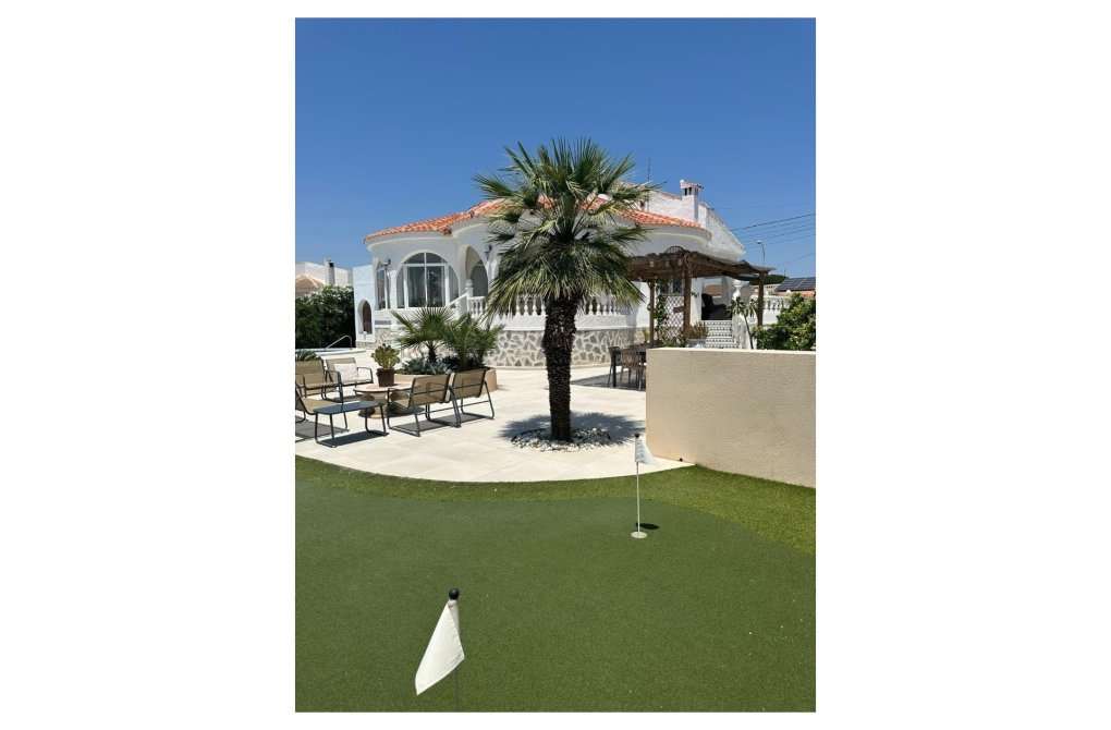 Resale - Villa - Torrevieja - San luis