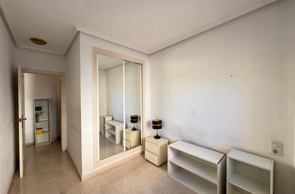Rynek wtórny - Apartament - Torrevieja - Estacion de autobuses