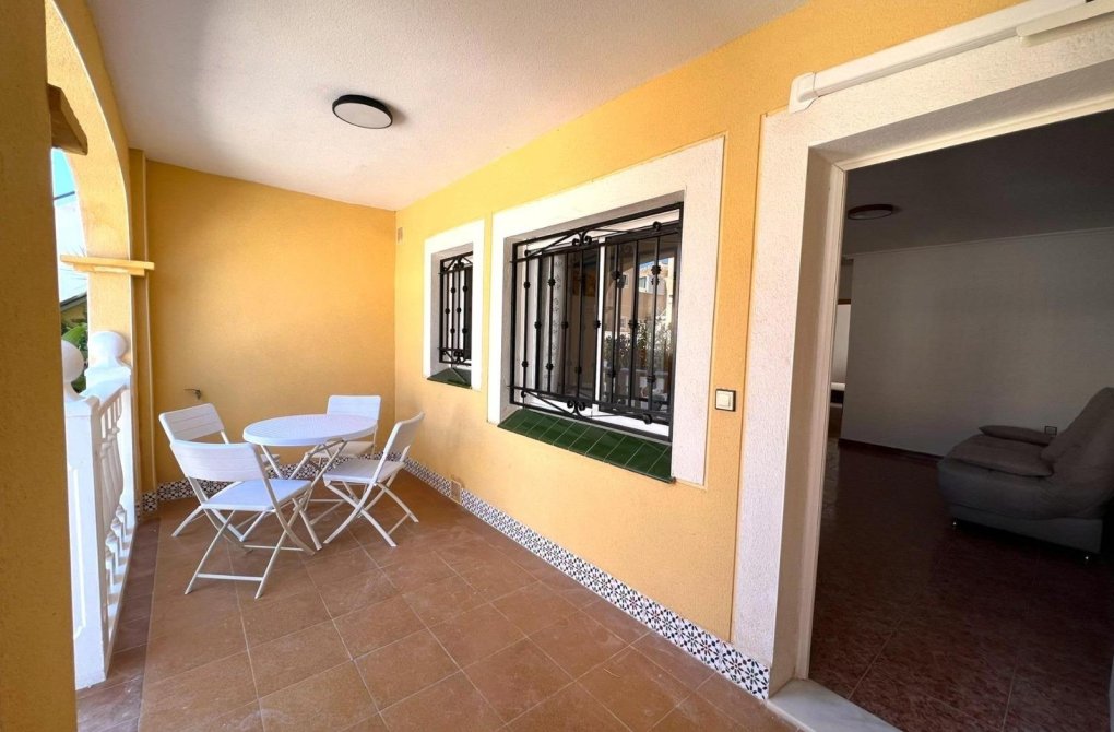 Rynek wtórny - Bungalow - Torrevieja - Los Balcones - Los Altos del Edén