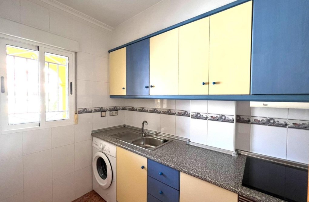 Rynek wtórny - Bungalow - Torrevieja - Los Balcones - Los Altos del Edén