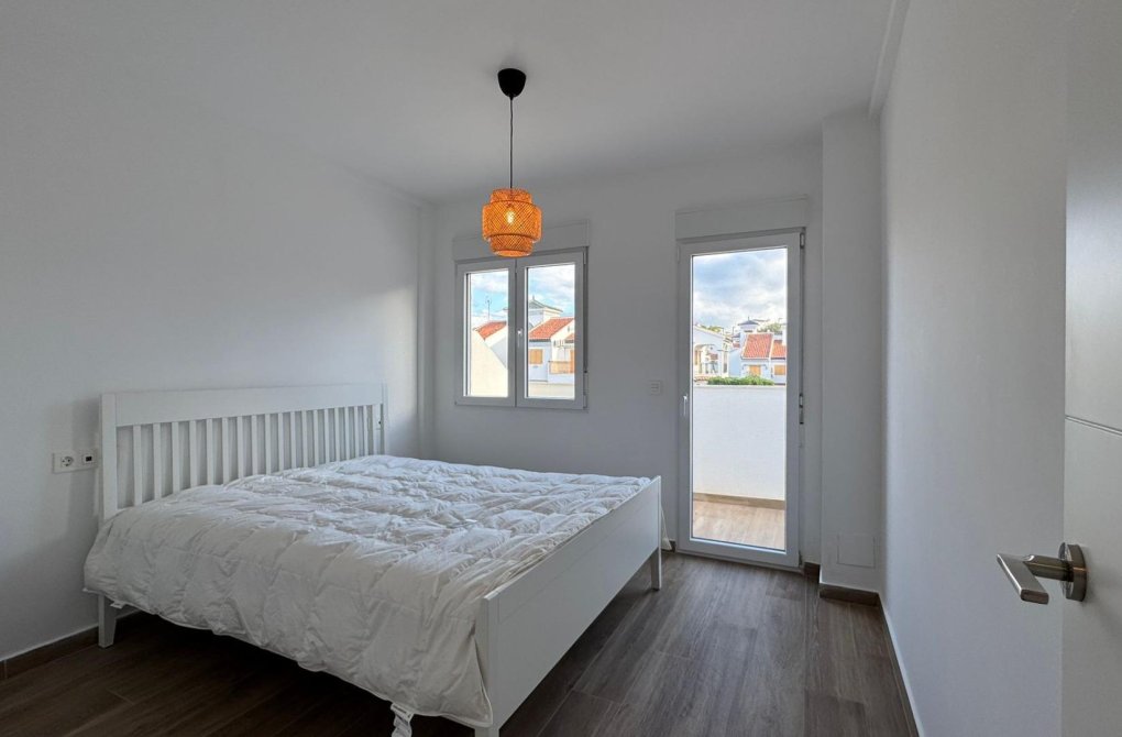 Rynek wtórny - Bungalow - Torrevieja - La Mata