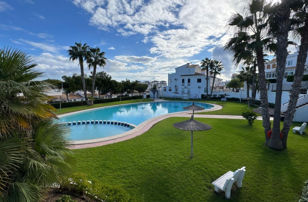 Rynek wtórny - Bungalow - Torrevieja - La Mata