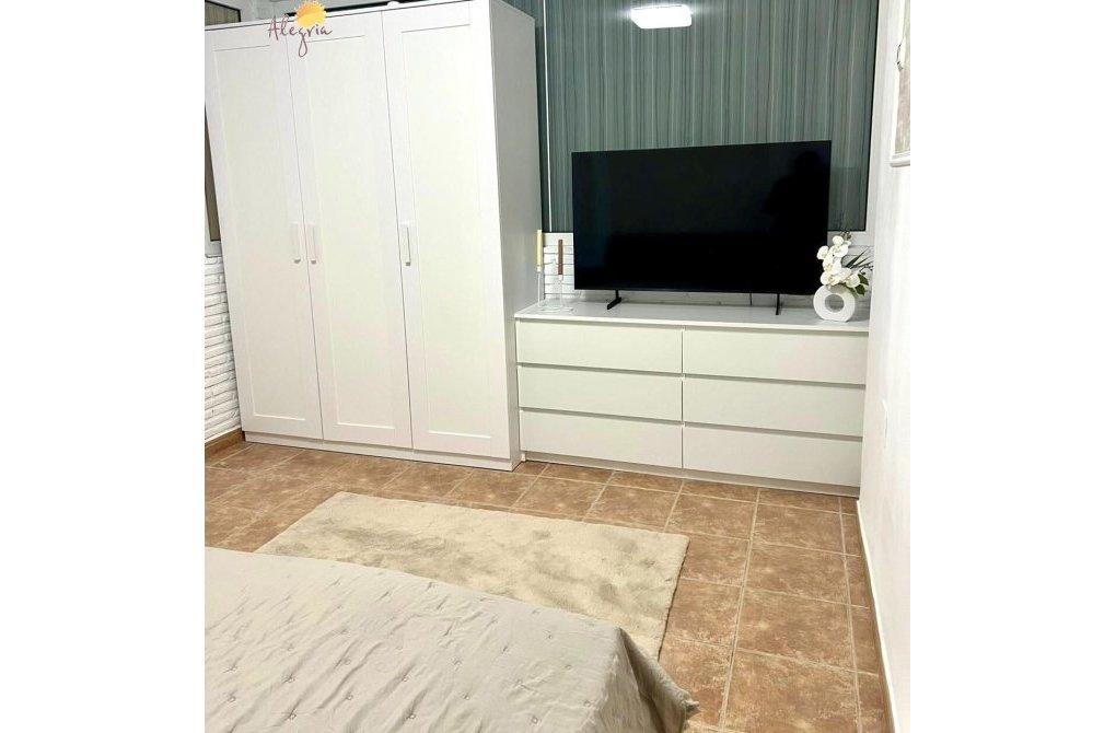 Rynek wtórny - Apartament - Torrevieja - Playa del cura