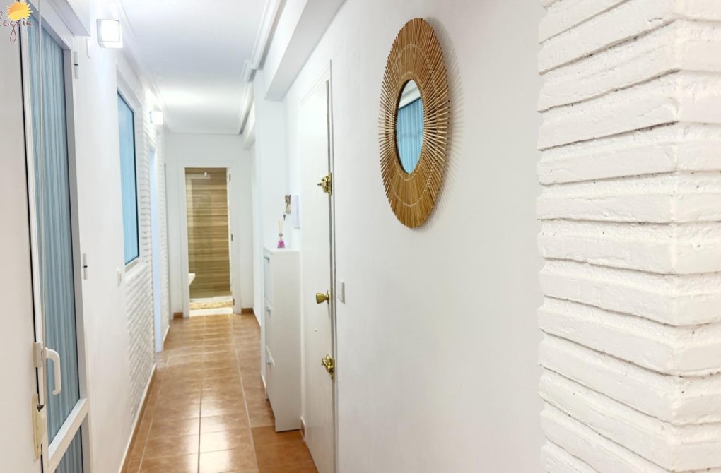 Rynek wtórny - Apartament - Torrevieja - Playa del cura