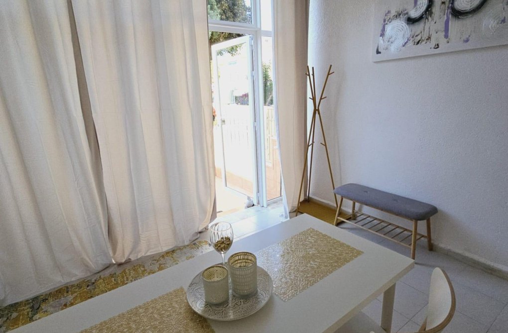 Resale - Bungalow - Guardamar del Segura - Buenavista