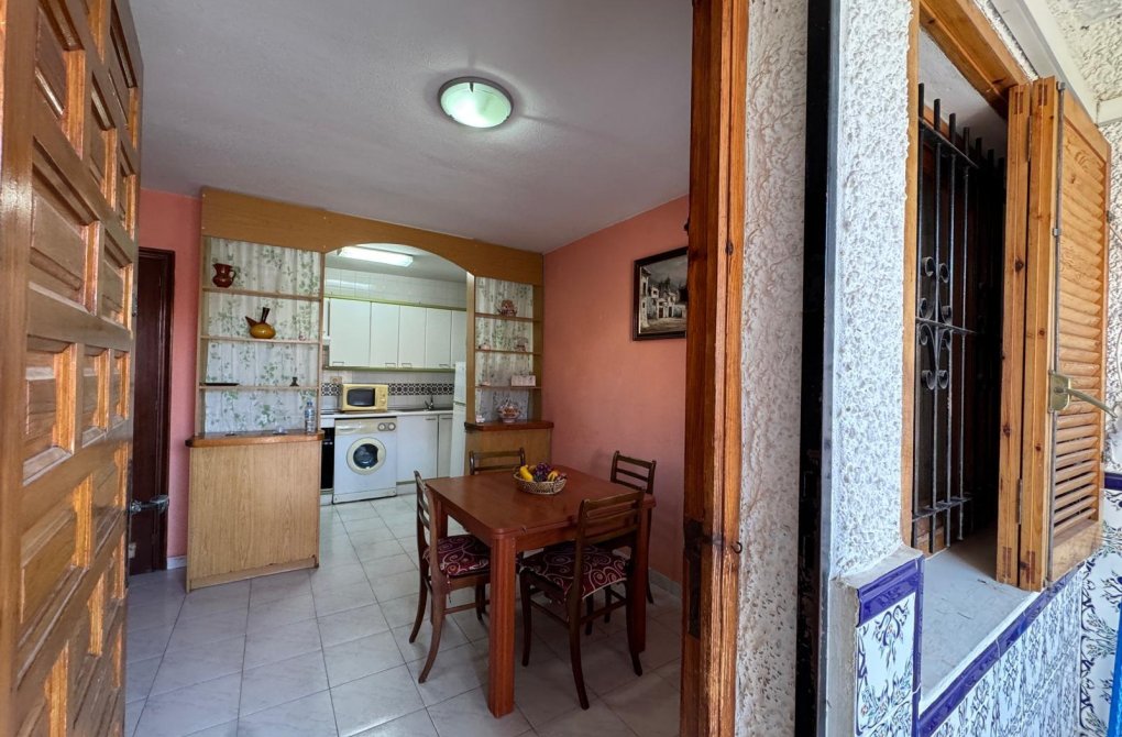 Rynek wtórny - Dom szeregowy - Torrevieja - Playa de los locos