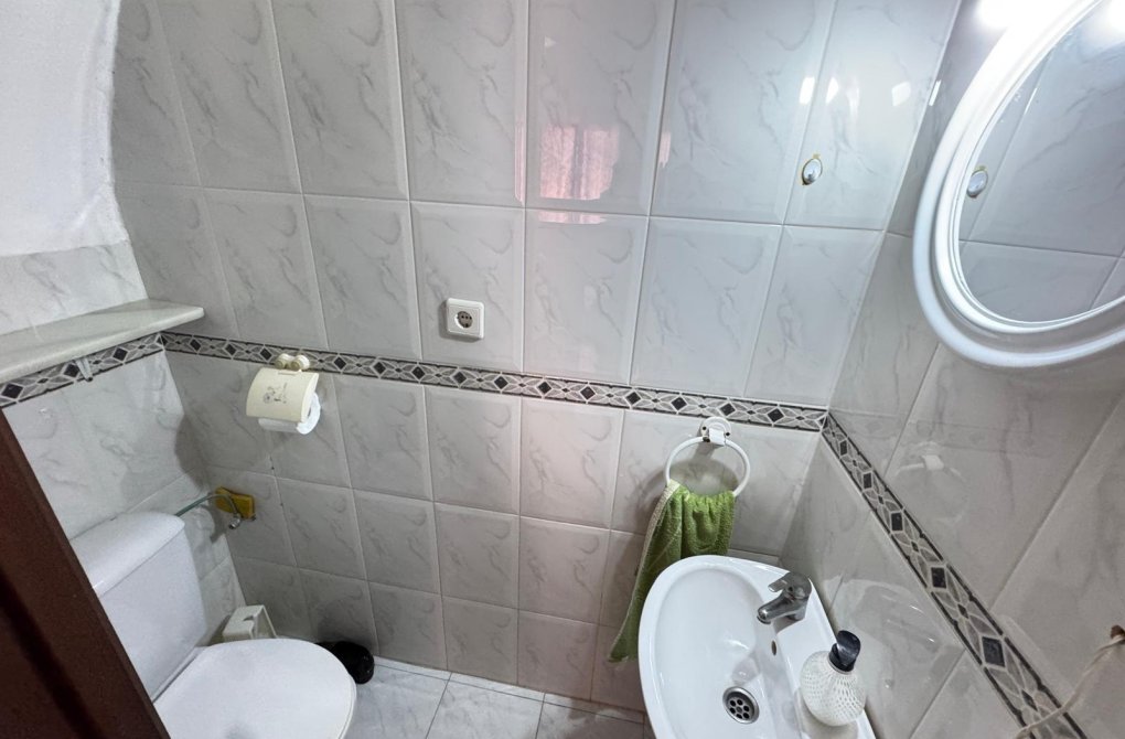 Rynek wtórny - Dom szeregowy - Torrevieja - Playa de los locos