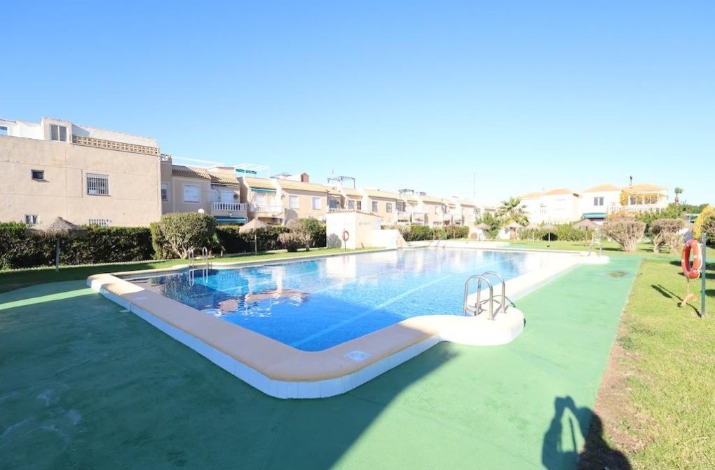 Resale - Upper floor bungalow - Torrevieja - Paraje natural