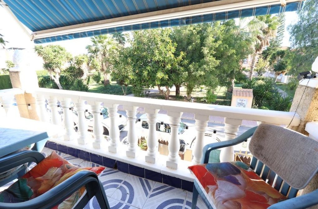 Resale - Upper floor bungalow - Torrevieja - Paraje natural