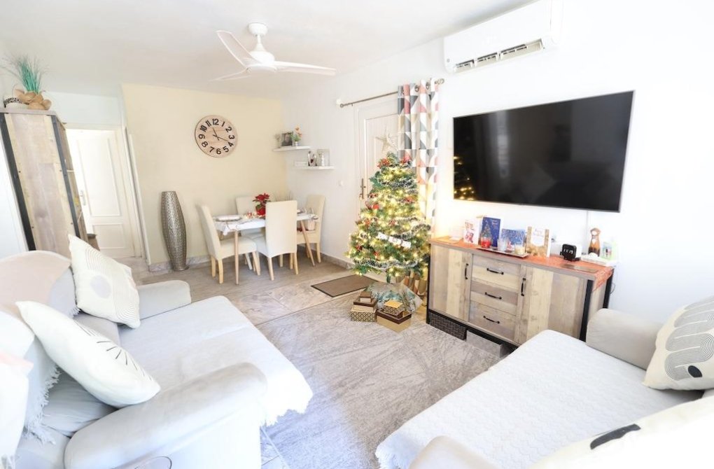 Resale - Upper floor bungalow - Torrevieja - Paraje natural