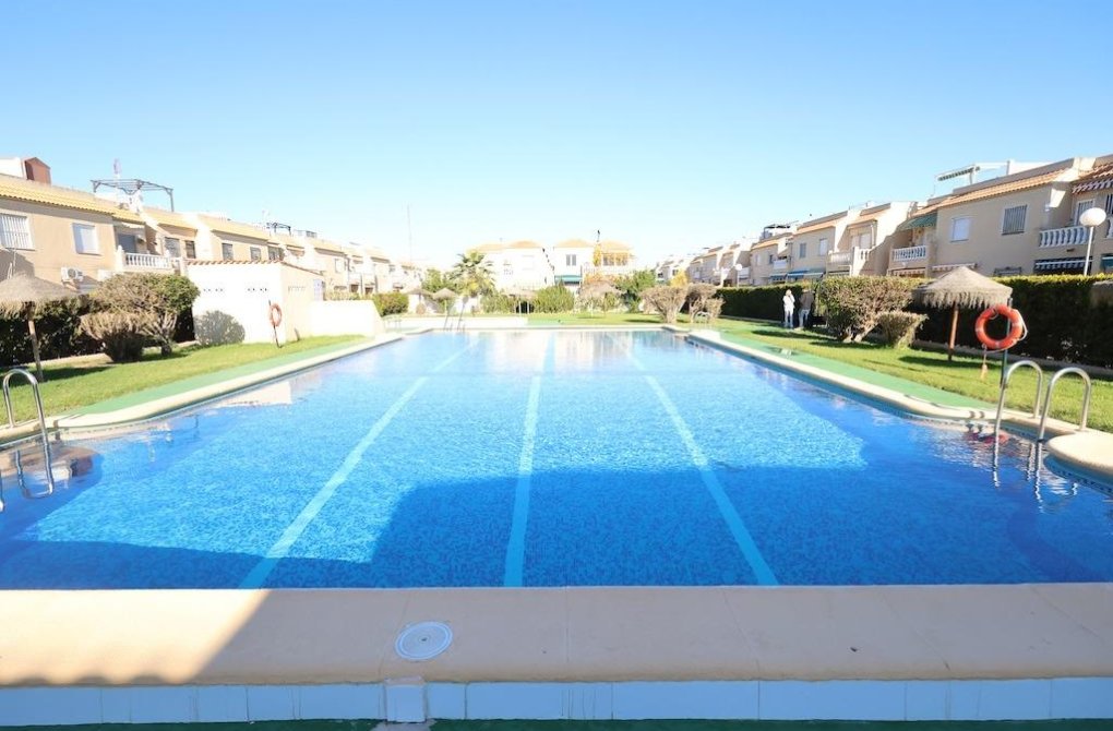Resale - Upper floor bungalow - Torrevieja - Paraje natural