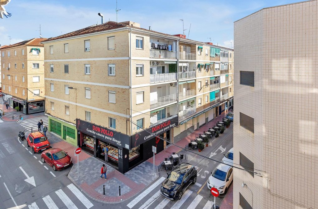 Вторичное жилье - Квартира - Torrevieja - Estacion de autobuses