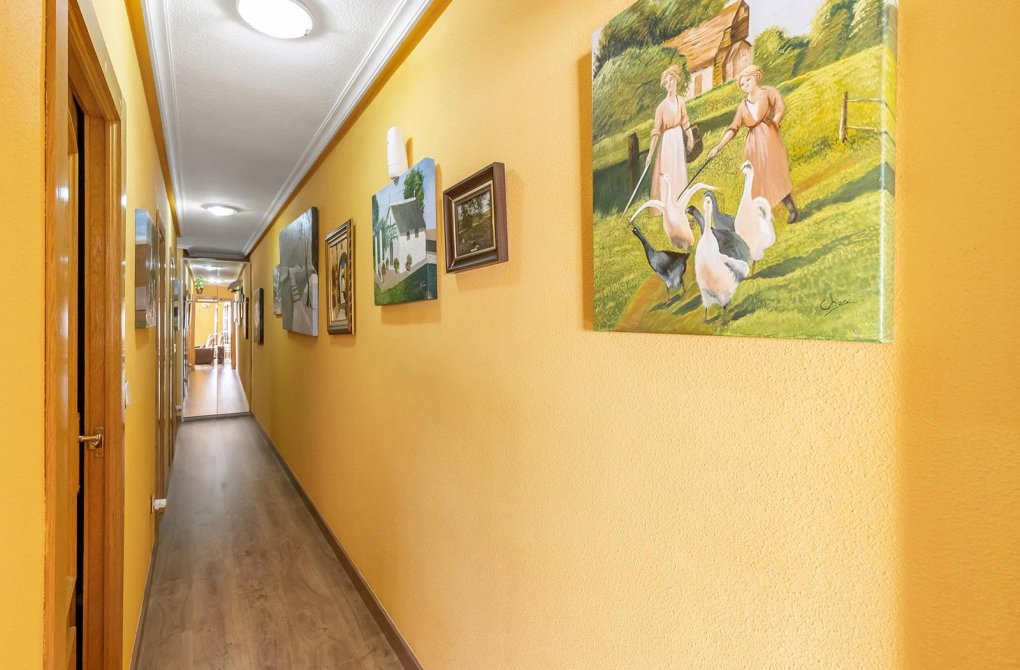 Вторичное жилье - Квартира - Torrevieja - Estacion de autobuses