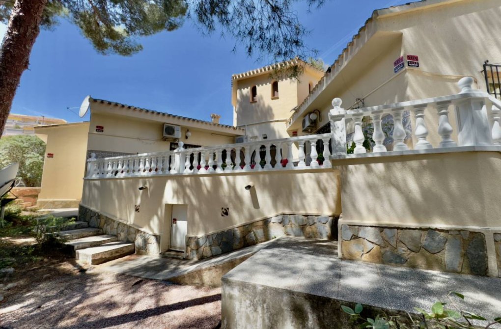 Odsprzedaż - Villa - Algorfa - Montemar