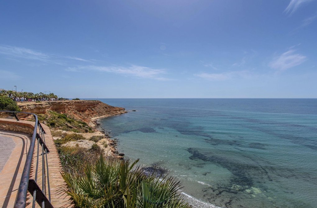 Nowy budynek - Daszek - Torrevieja - Torreblanca