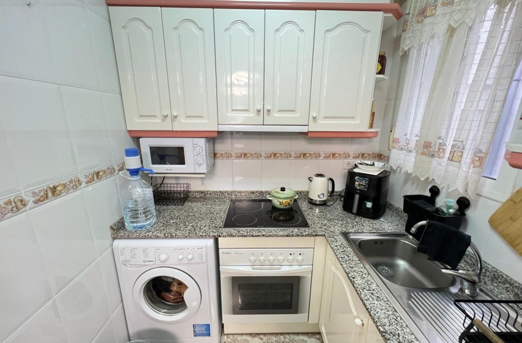 Odsprzedaż - Apartament - Torrevieja - Playa del Cura