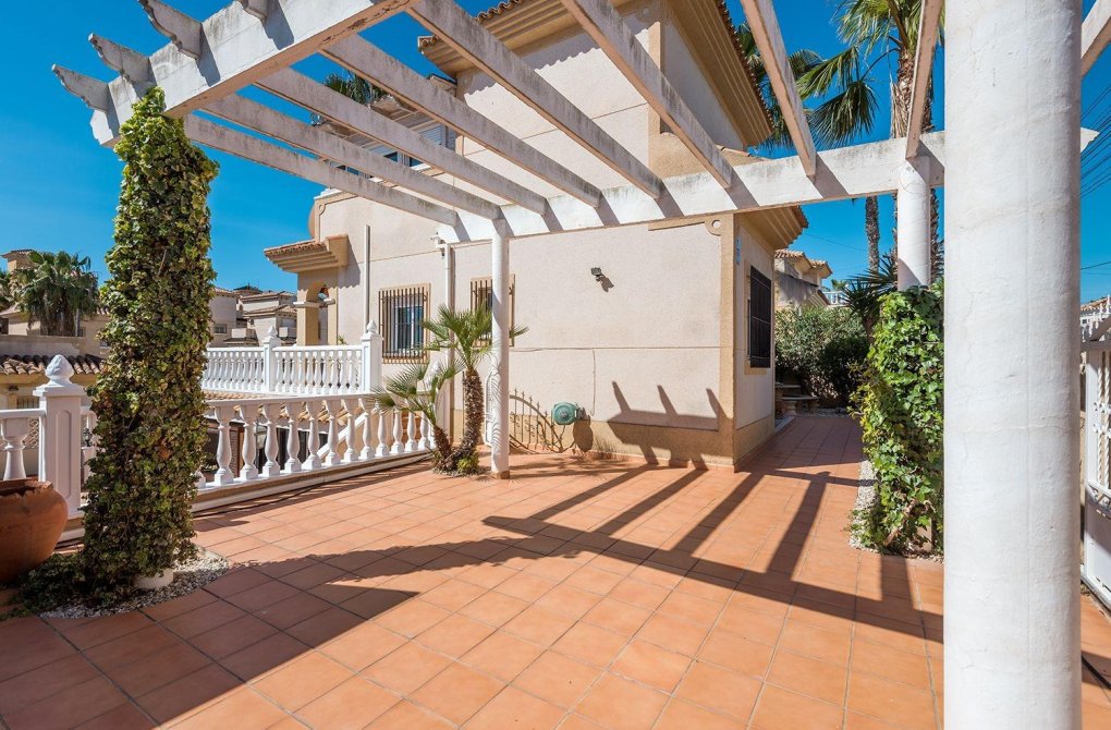 Resale - Villa - San Miguel de Salinas - Blue Lagoon - El Galan