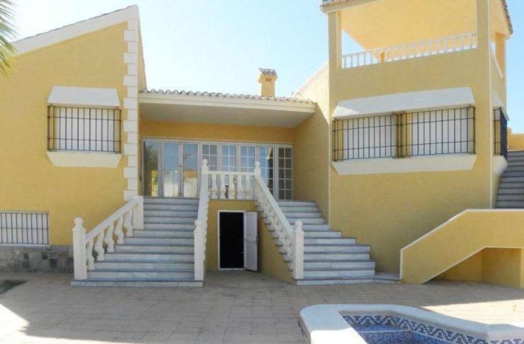 Новое здание - Villa - La Manga del Mar Menor - VENECIOLA