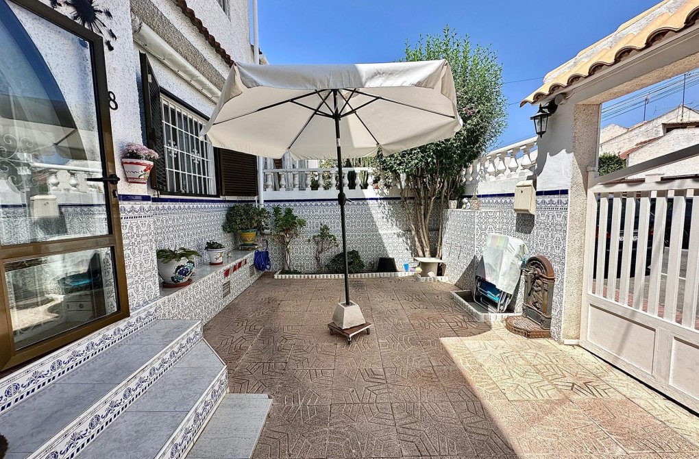 Resale - Terraced house - Torrevieja - Calas blanca