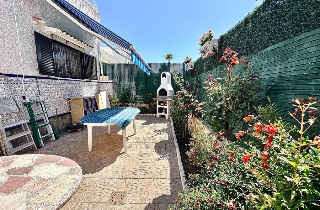 Resale - Terraced house - Torrevieja - Calas blanca