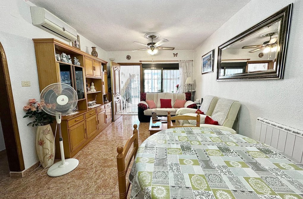 Resale - Terraced house - Torrevieja - Calas blanca