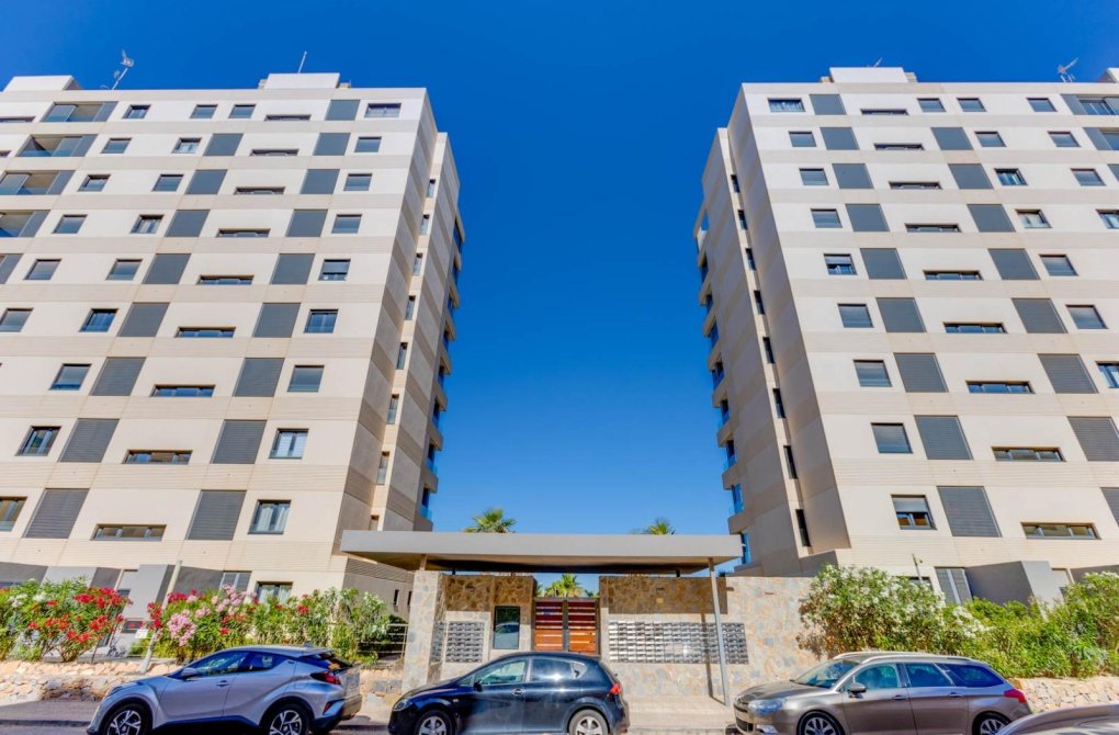 Rynek wtórny - Apartament - Torrevieja - Punta prima