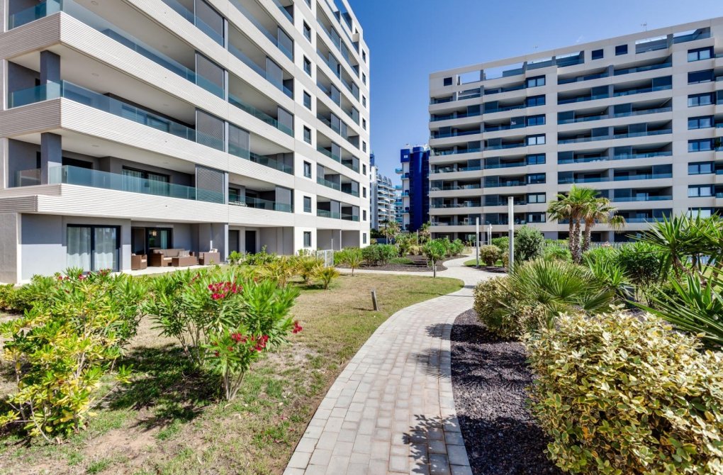 Resale - Apartment - Torrevieja - Punta prima