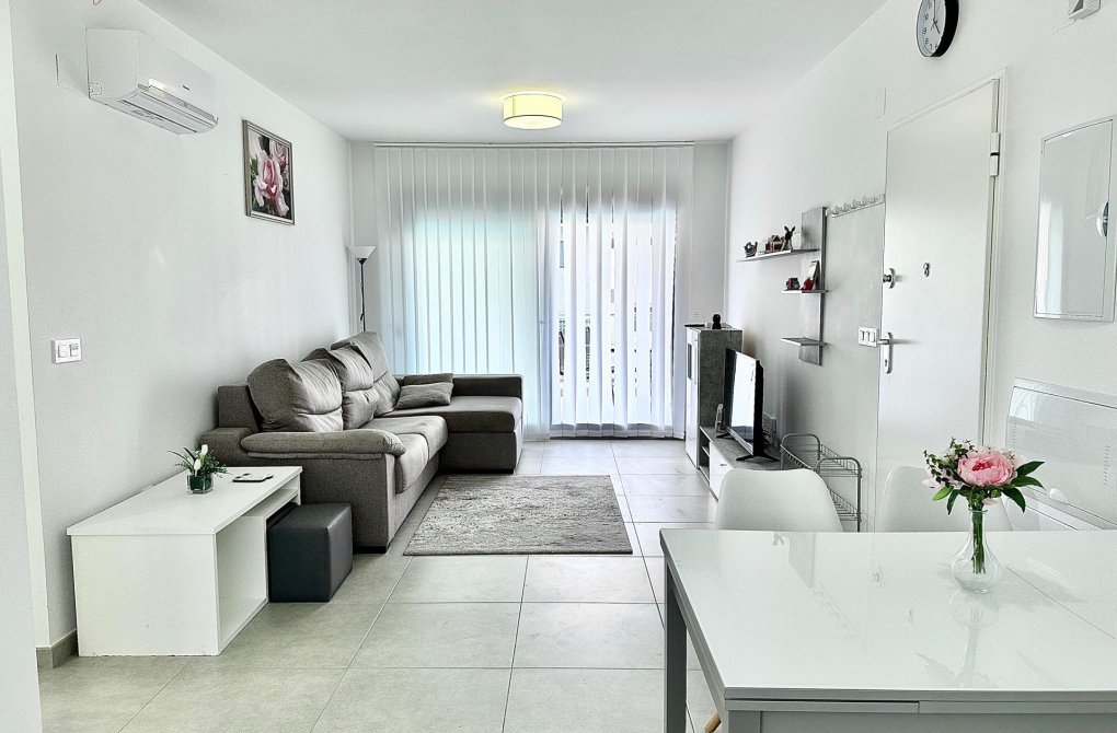 Rynek wtórny - Apartament - Torrevieja - Los Frutales