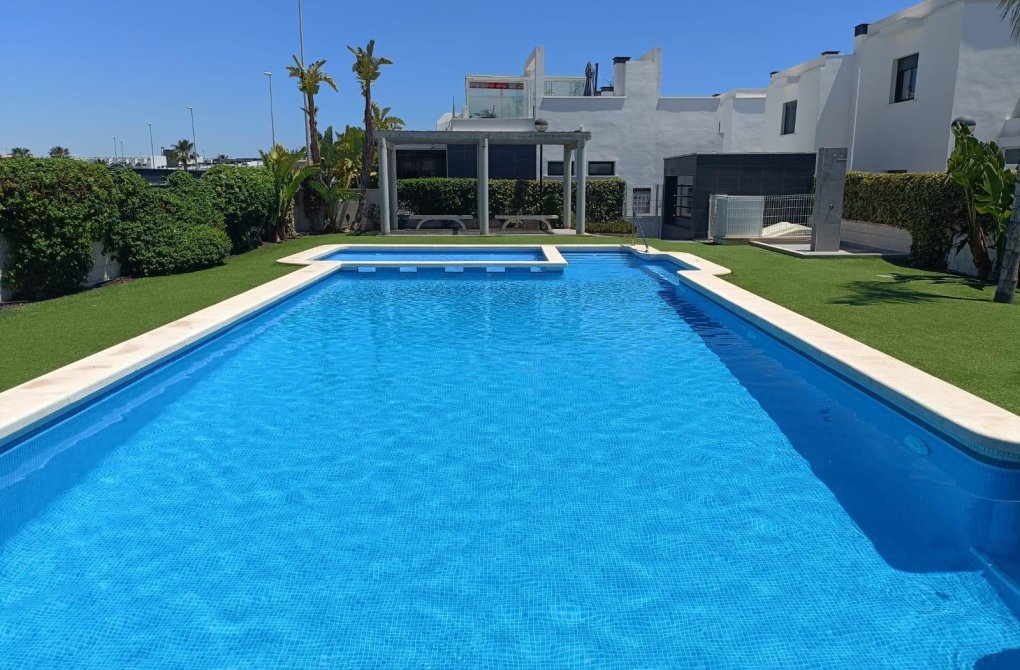 Resale - Terraced house - Orihuela Costa - Lomas de Cabo Roig