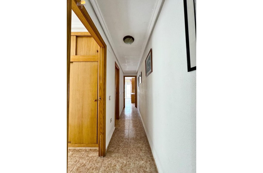 Resale - Apartment - Torrevieja - Playa del Cura