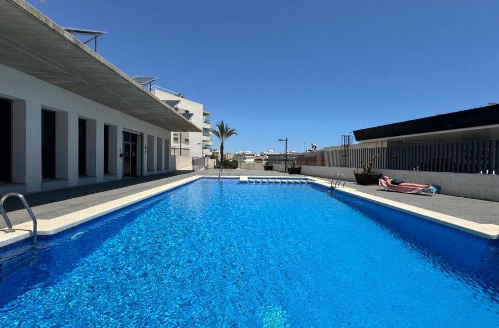 Resale - Apartment - Orihuela Costa - La Zenia