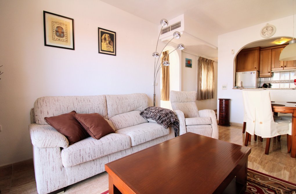 Resale - Apartment - Torrevieja - Acequion