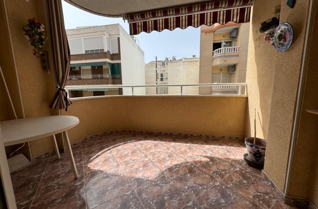 Resale - Apartment - Torrevieja - Playa del Cura