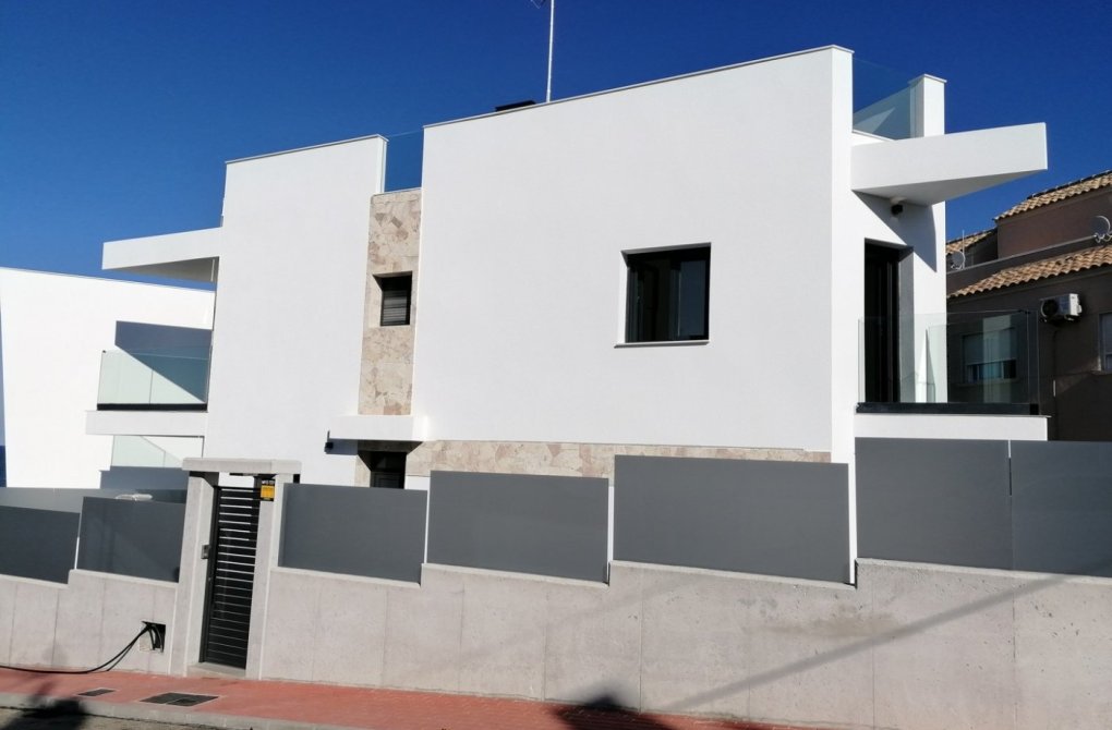 Obra nueva - Villa - Torrevieja - Torrejón