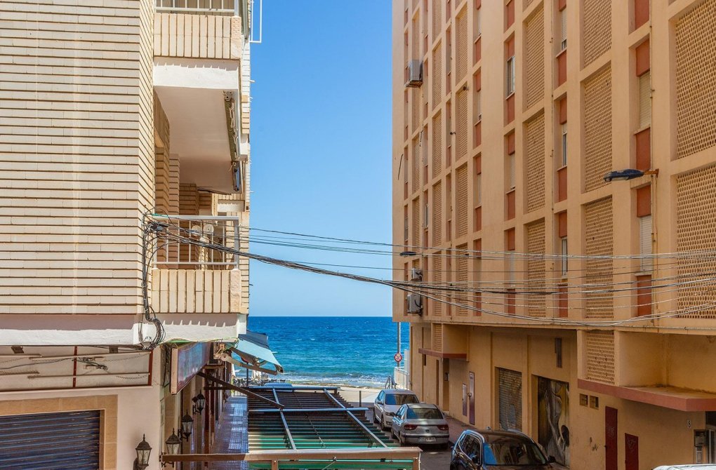 Resale - Apartment - Torrevieja - Playa del Cura