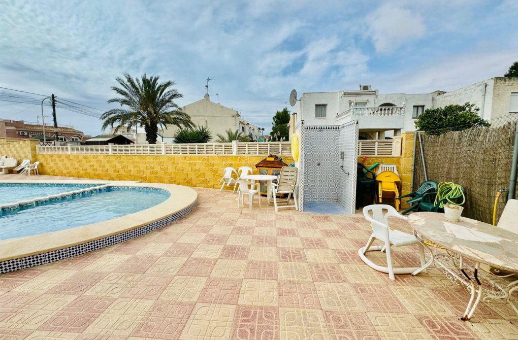 Resale - Bungalow - Torrevieja - El chaparral