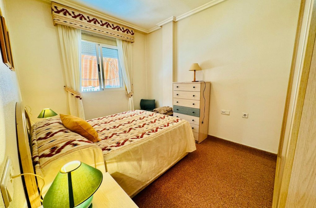 Rynek wtórny - Apartament - Torrevieja - Playa del Acequión