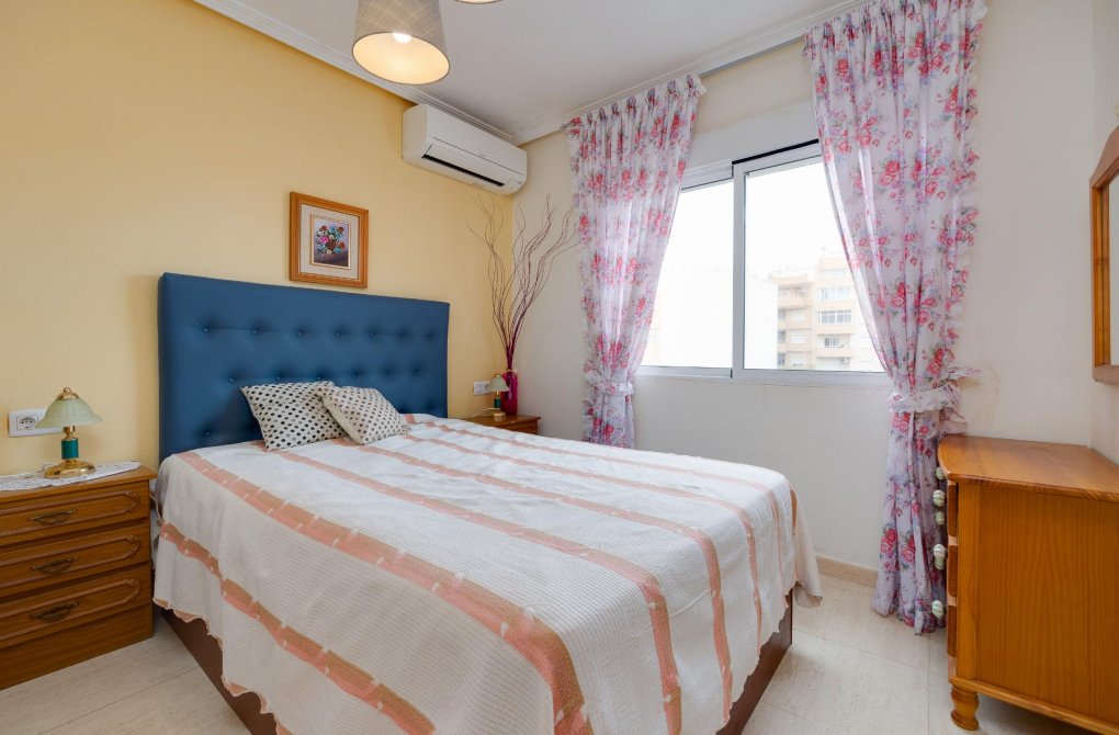 Rynek wtórny - Apartament - Torrevieja - Playa de Los Locos-Curva del Palangre