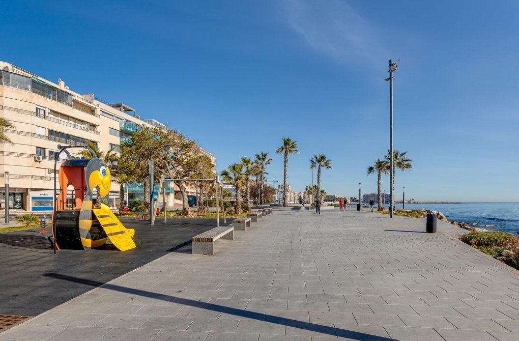 Вторичное жилье - Квартира - Torrevieja - Playa de Los Locos-Curva del Palangre