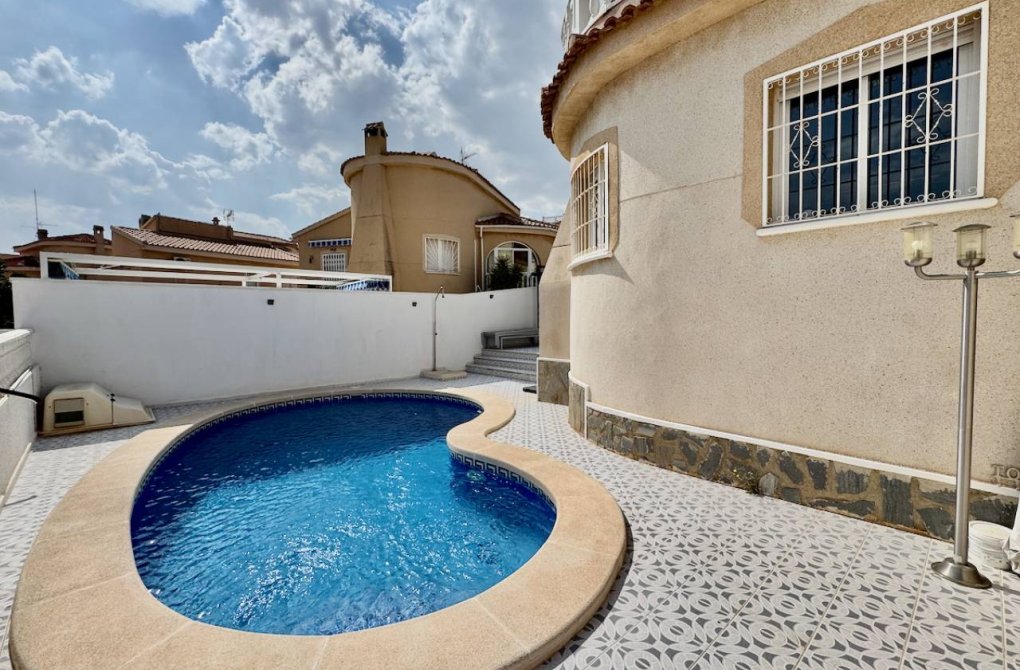 Resale - Villa - Ciudad Quesada - La  Marquesa Golf