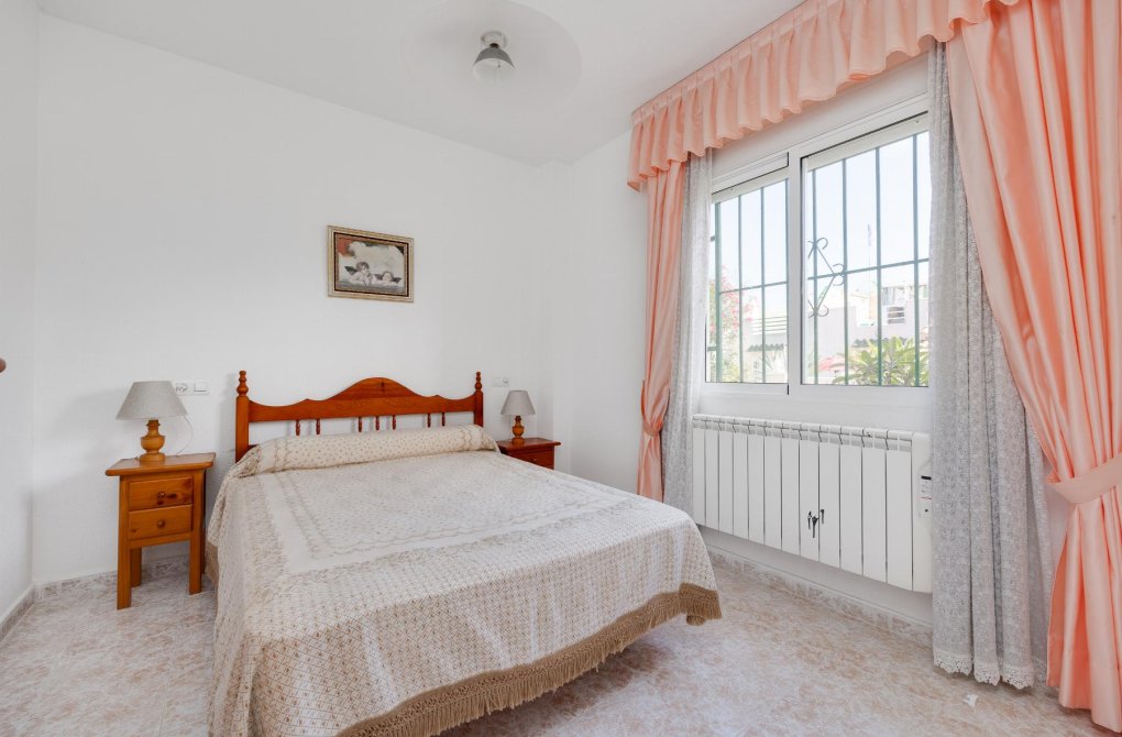 Resale - Bungalow - Orihuela Costa - Los Altos