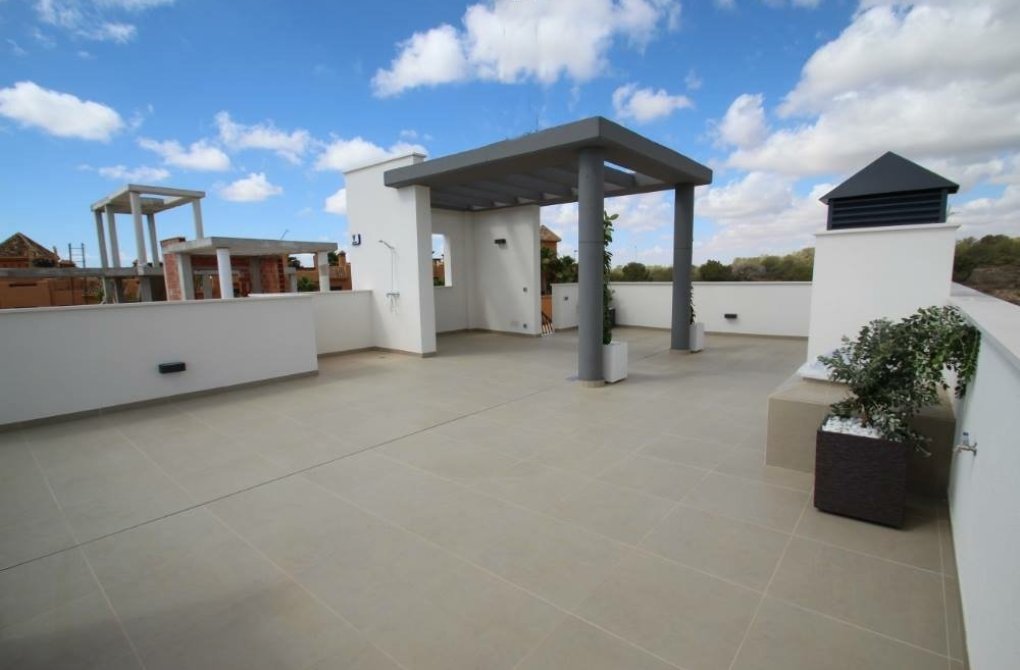 Obra nueva - Villa - Orihuela Costa - Campoamor